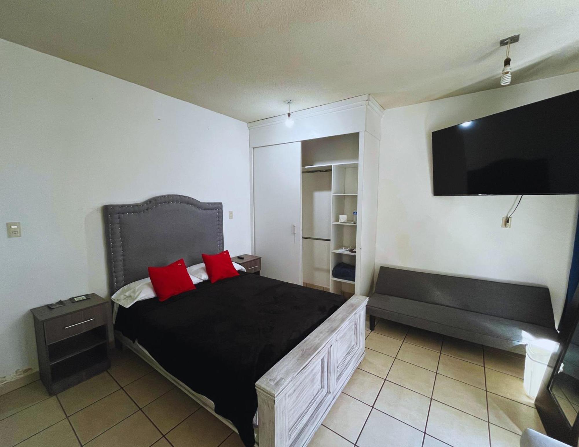 10 Venator House Boutique Aparthotel Leon Bagian luar foto